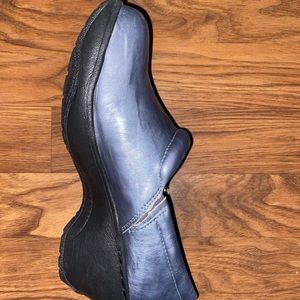 Nurse Mates Pillow Top Bryar Leather Clogs